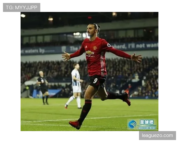 伊布高位逼抢如何撕开防线？关键战表现助其锁定曼联锋线主力